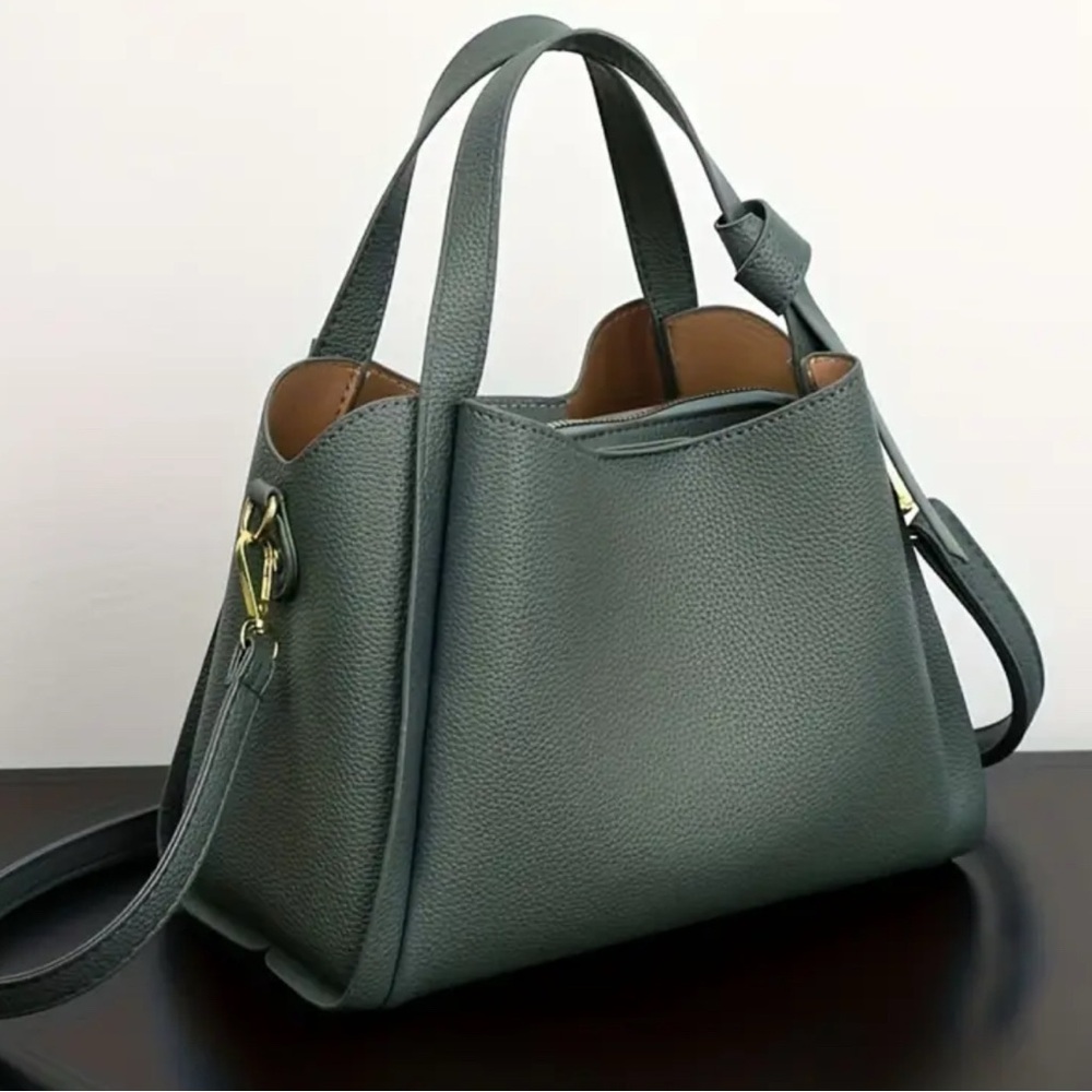 Elegant Green Faux Leather Tote Bag